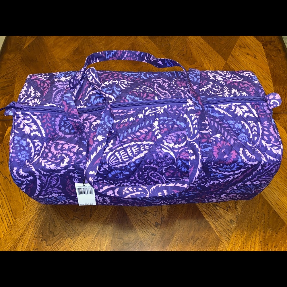 NWT Vera Bradley Large Travel Duffel Paisley Amethyst - Picture 4 of 5